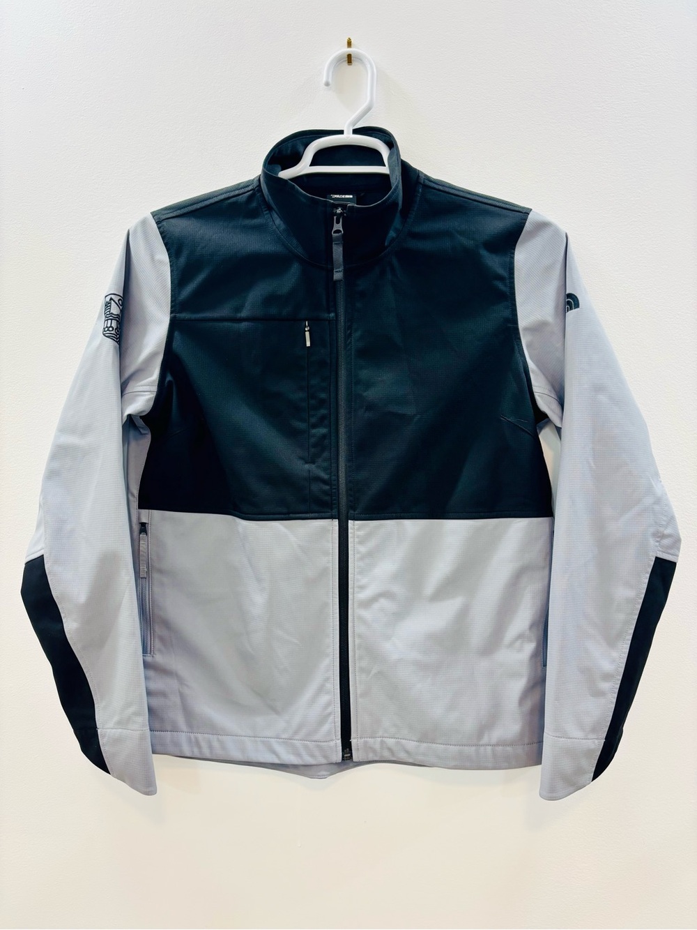 The North Face Castle Rock Colorblock Softshell Jacket Women's Large - Like New!